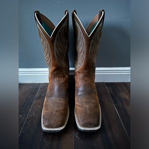 Ariat Wide Toe boots 8 1/2 in women